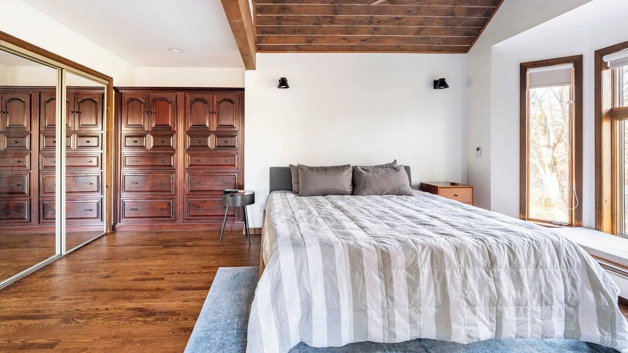 Photo of Bedroom in Jeffersonville