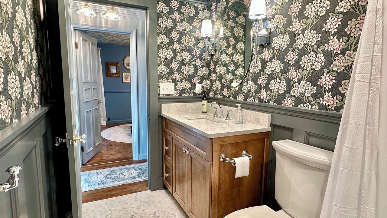 Photo of Bathroom in Kirtland