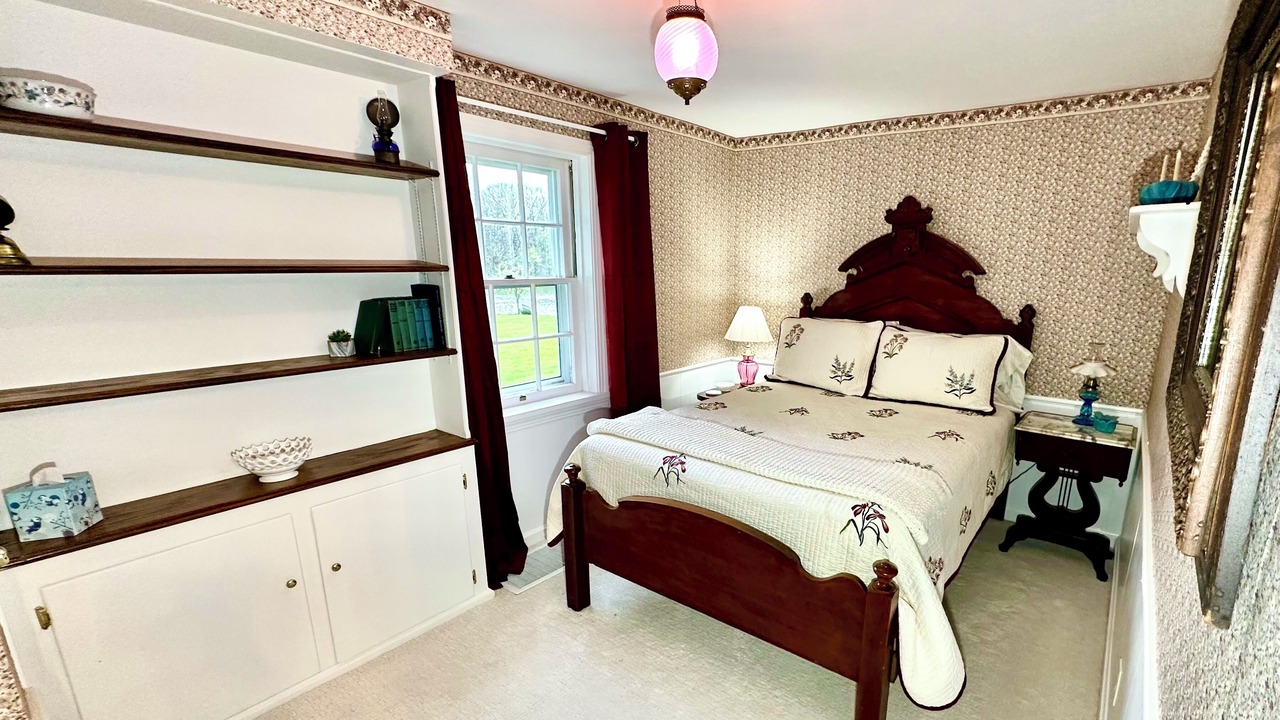 Photo of Bedroom in Kirtland