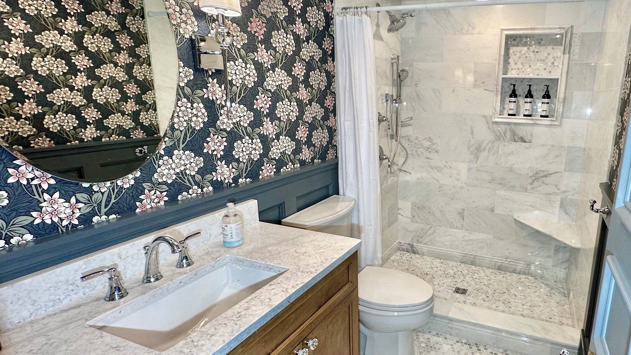 Photo of Bathroom in Kirtland