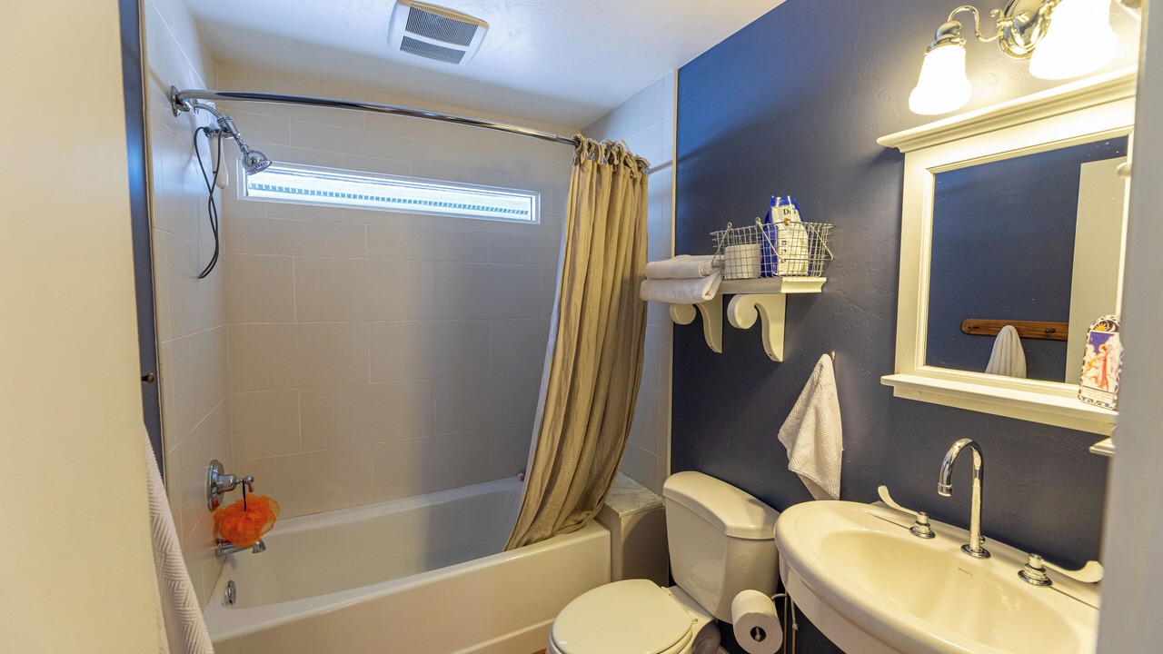 Photo of Bathroom in Moose Wilson Road
