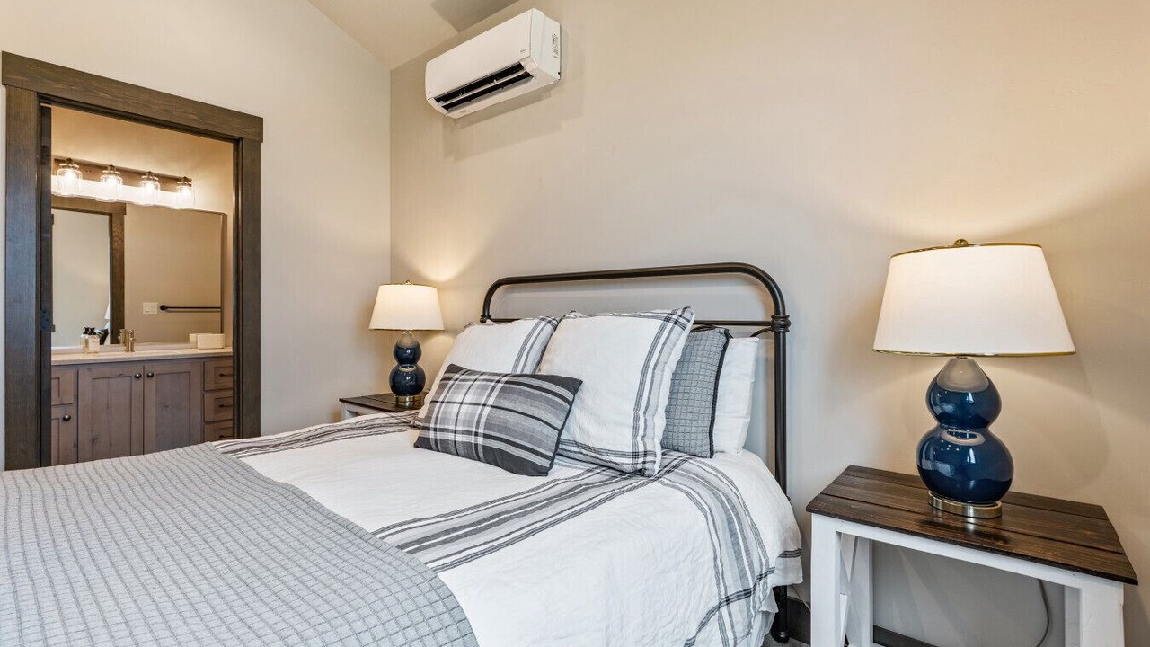 Photo of Bedroom in Ashton