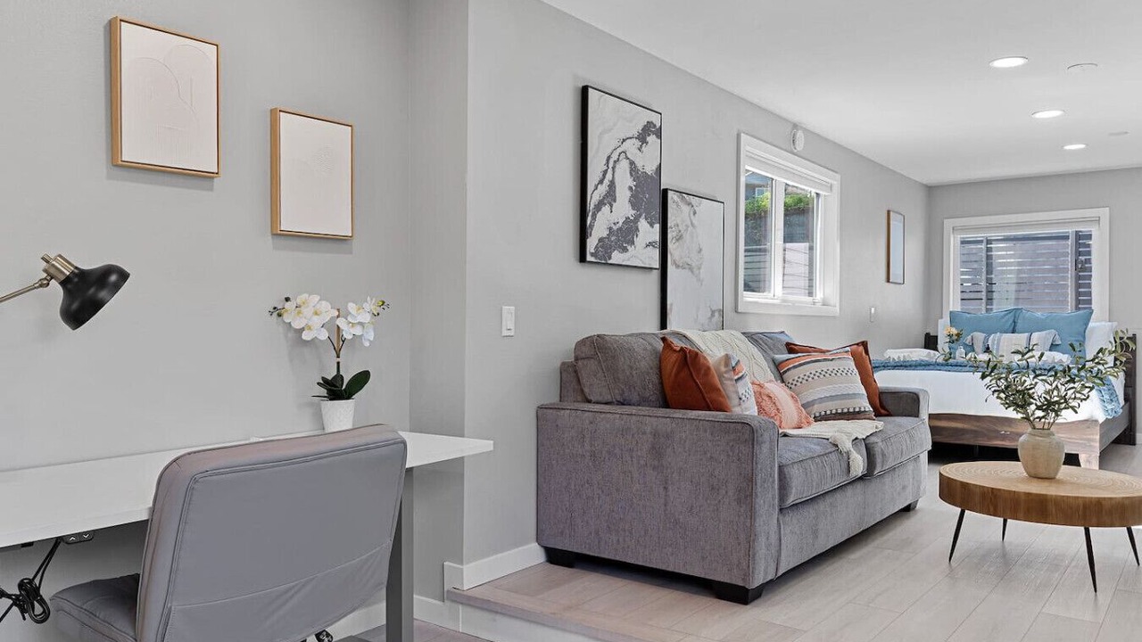 Photo of Bedroom in Bryn Mawr-Skyway