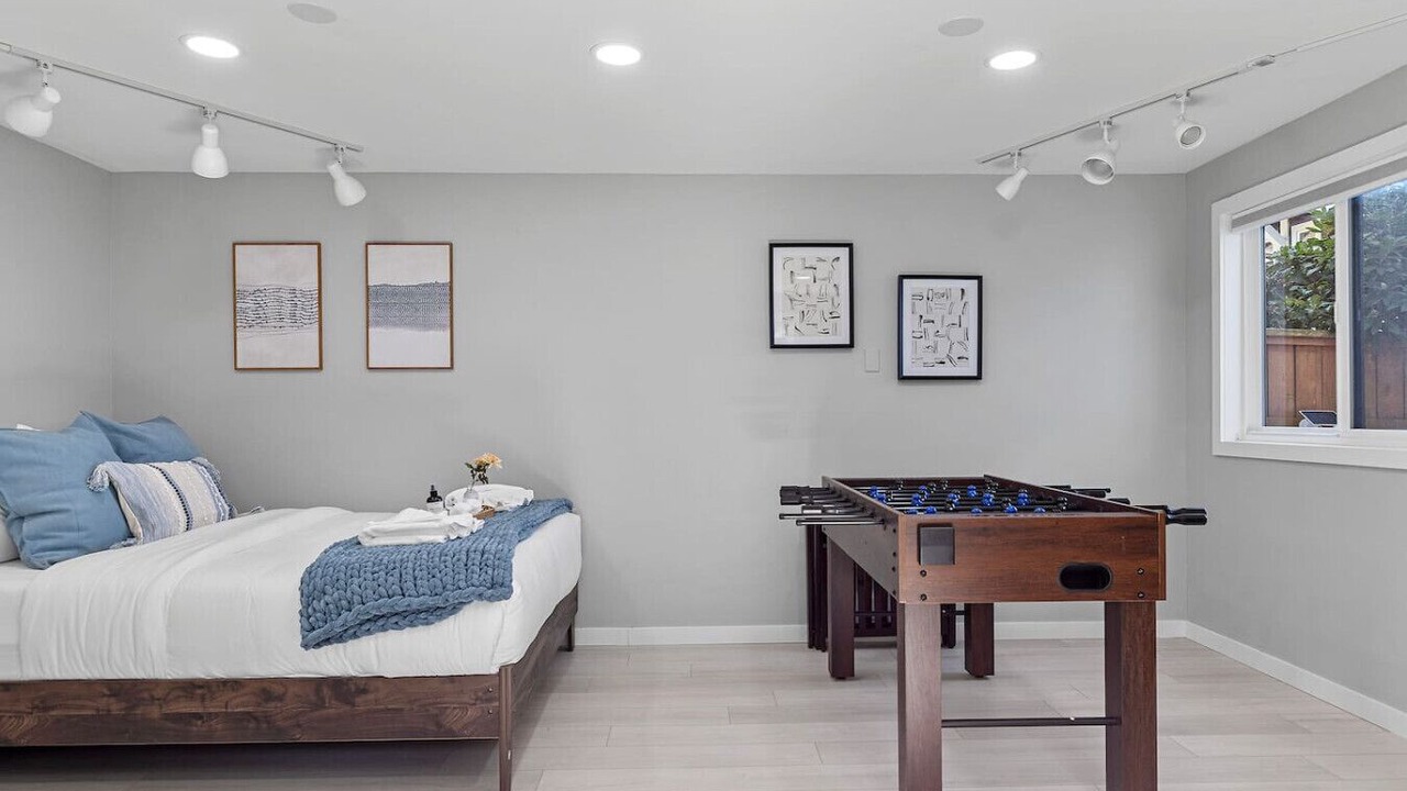 Photo of Bedroom in Bryn Mawr-Skyway
