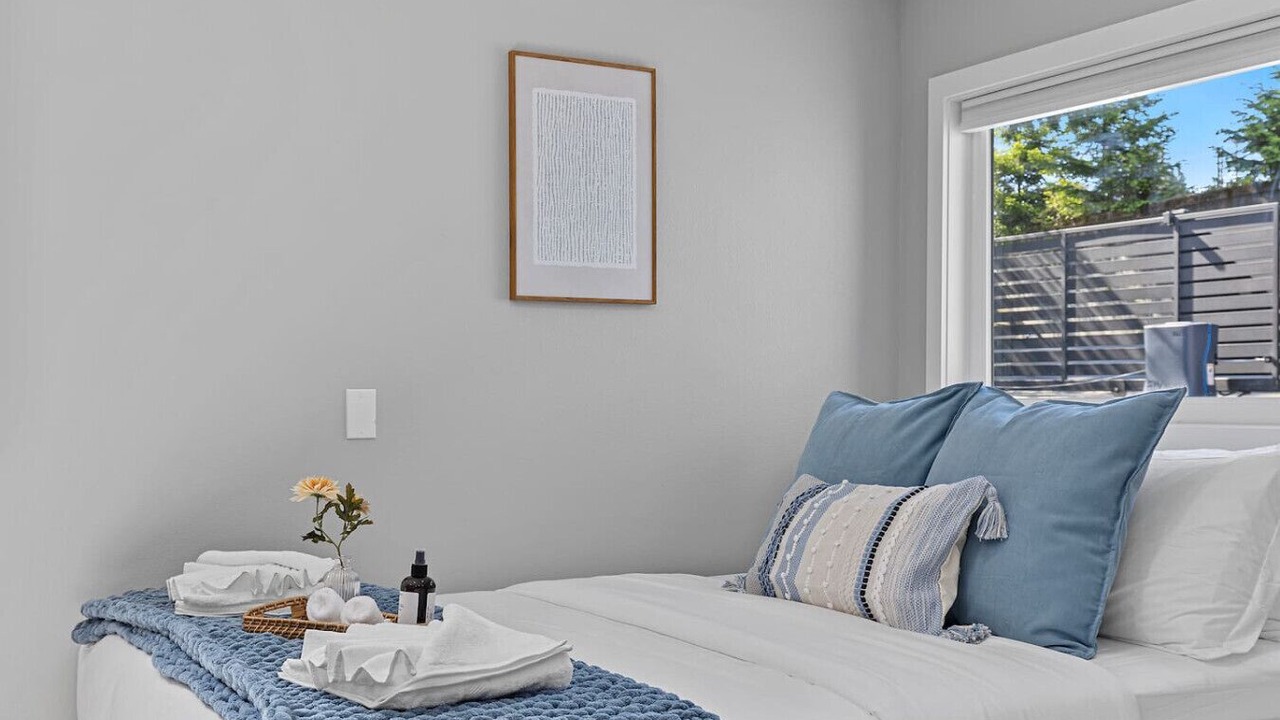 Photo of Bedroom in Bryn Mawr-Skyway
