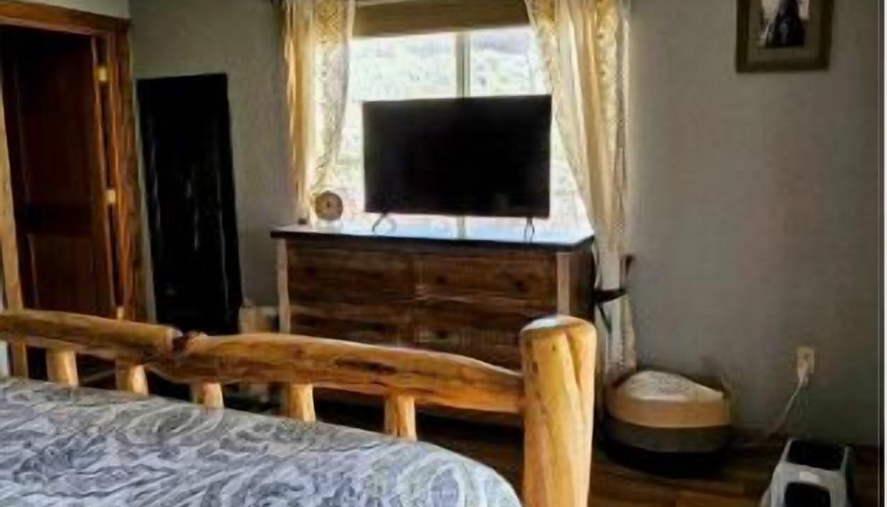 Photo of Bedroom in Lemhi County