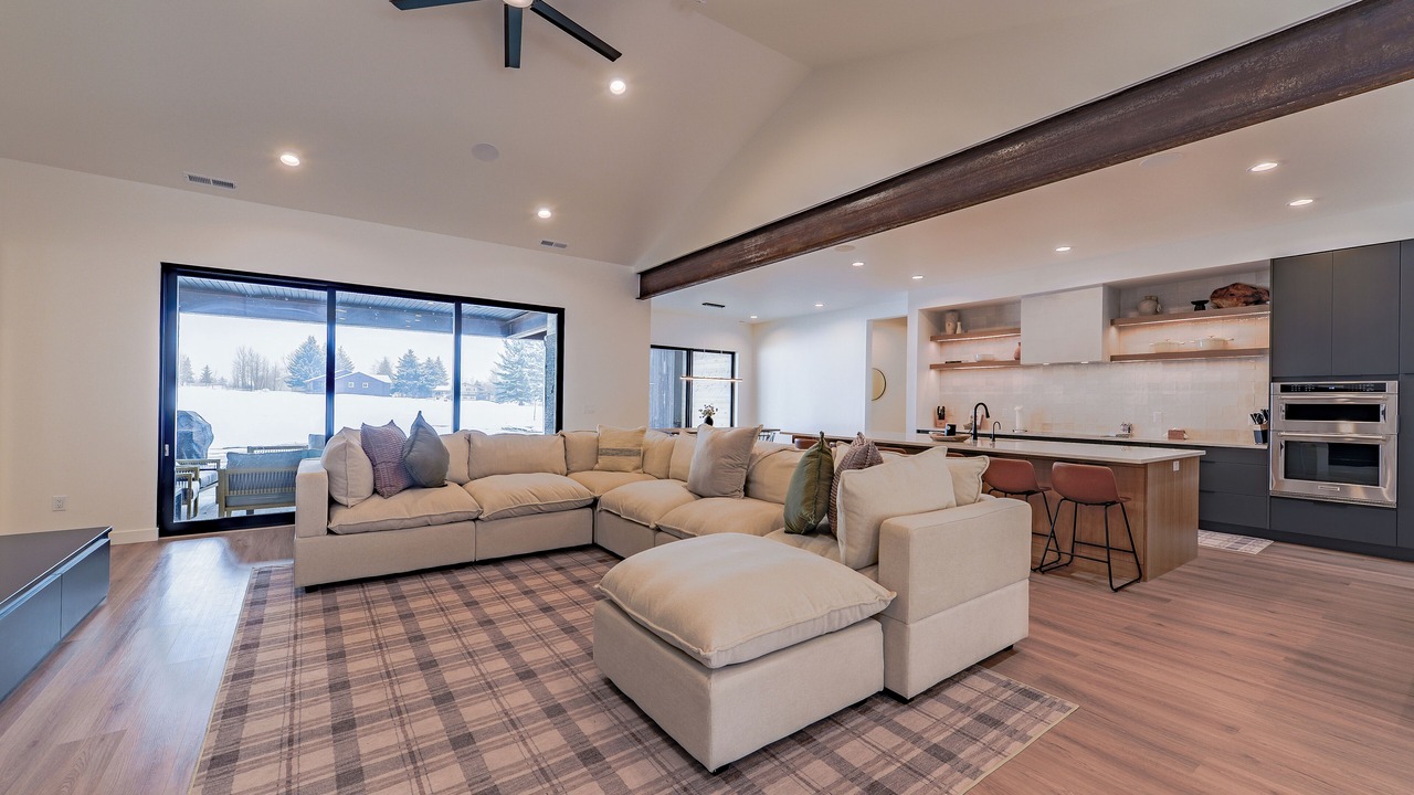 Photo of Livingroom in Thayne