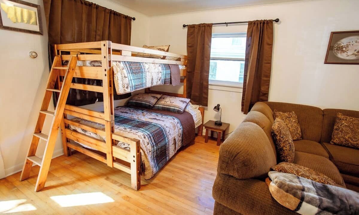 Photo of Bedroom in Wolf Creek