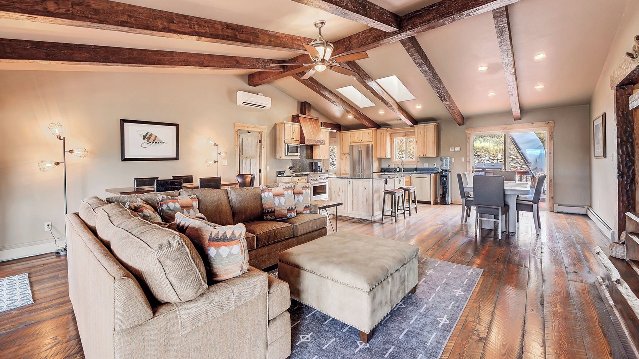 Photo of Livingroom in Helena