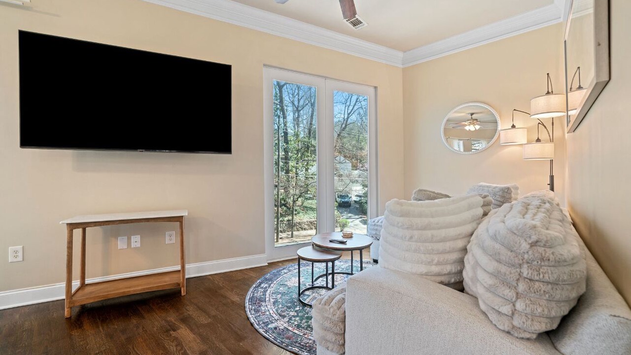 Photo of Livingroom in Brookwood