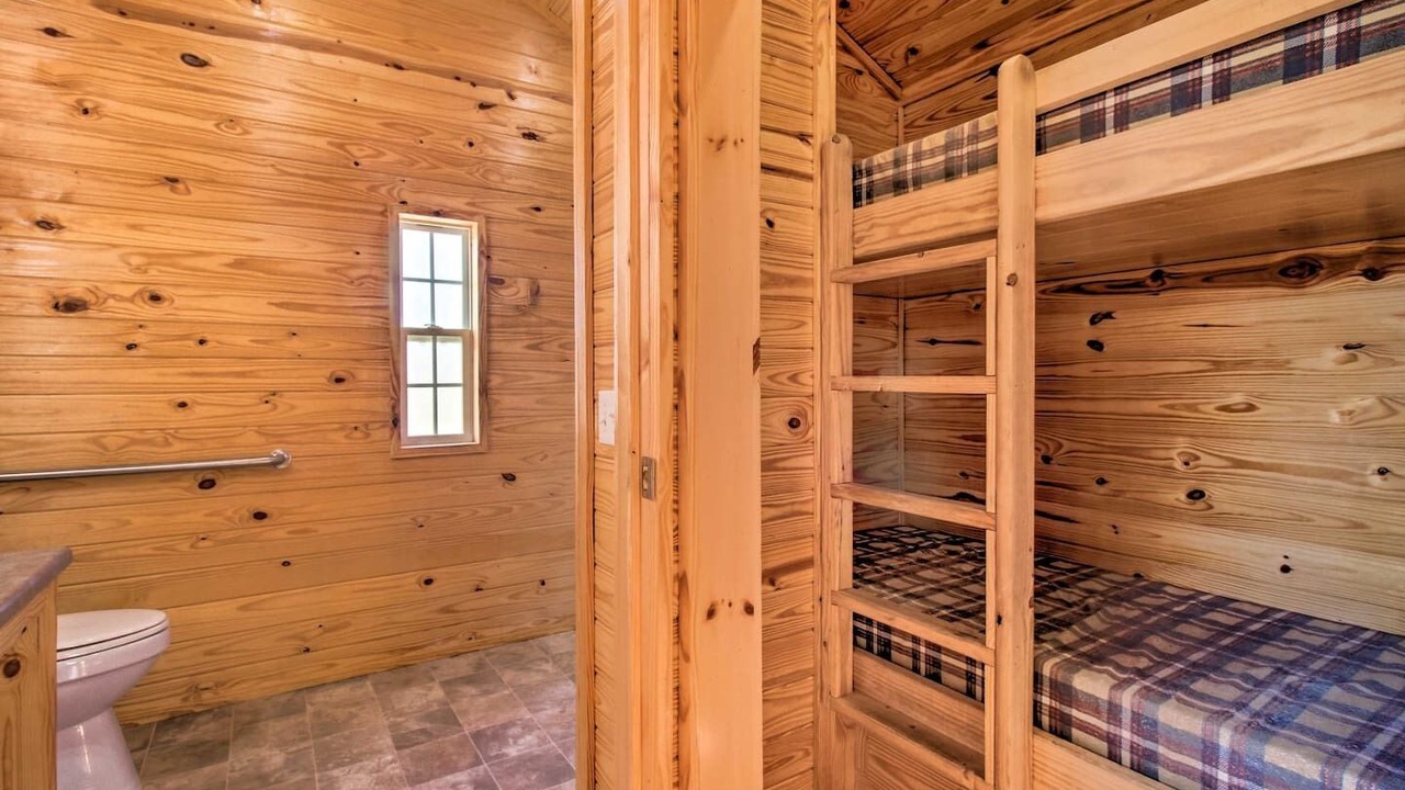 Photo of Bathroom in Pray