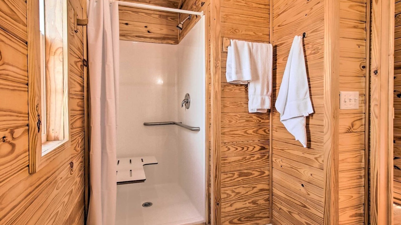 Photo of Bathroom in Pray