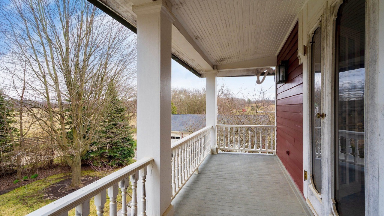 Photo of Patio Balcony in Metamora