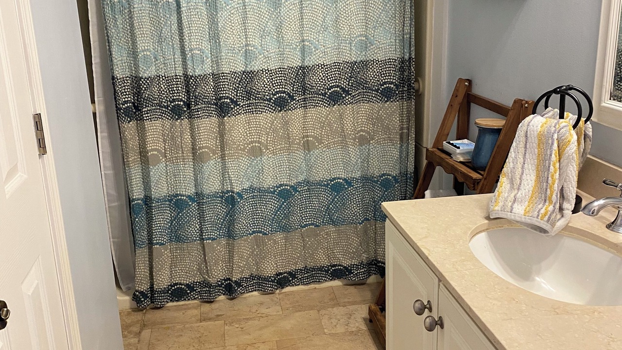 Photo of Bathroom in Pocahontas