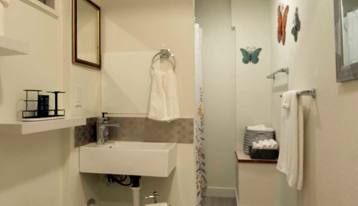 Photo of Bathroom in Franklin to the Fort