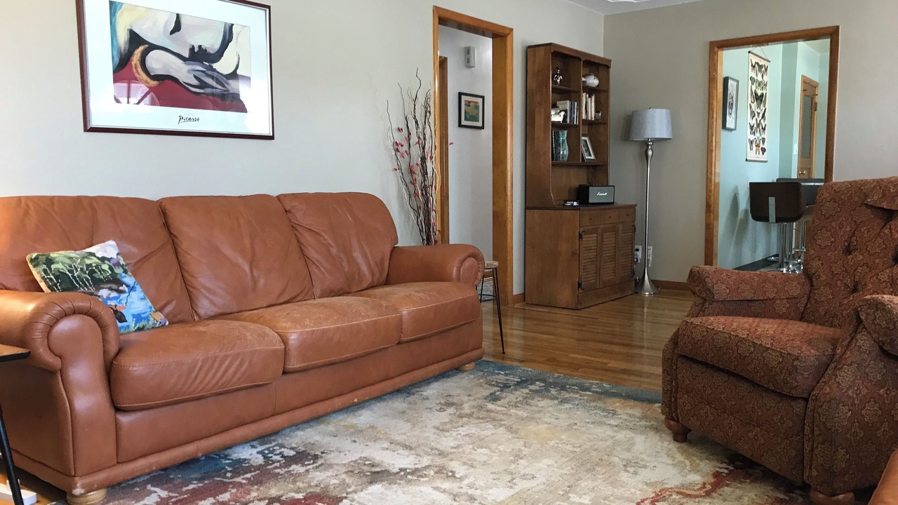 Photo of Livingroom in Franklin to the Fort