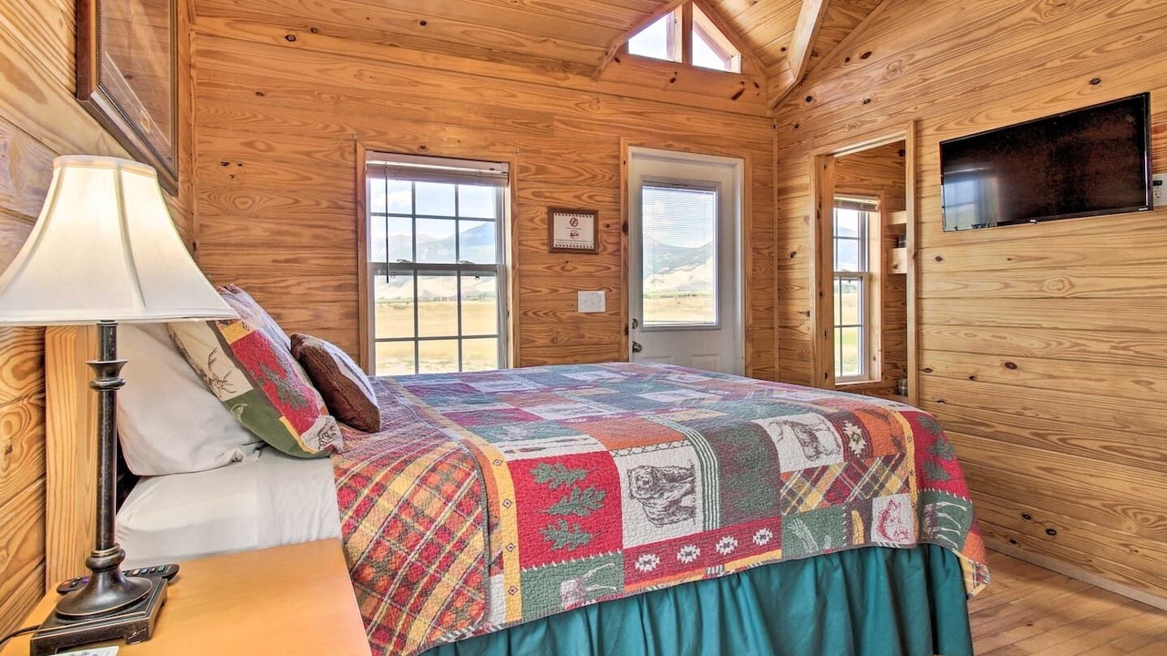 Photo of Bedroom in Livingston