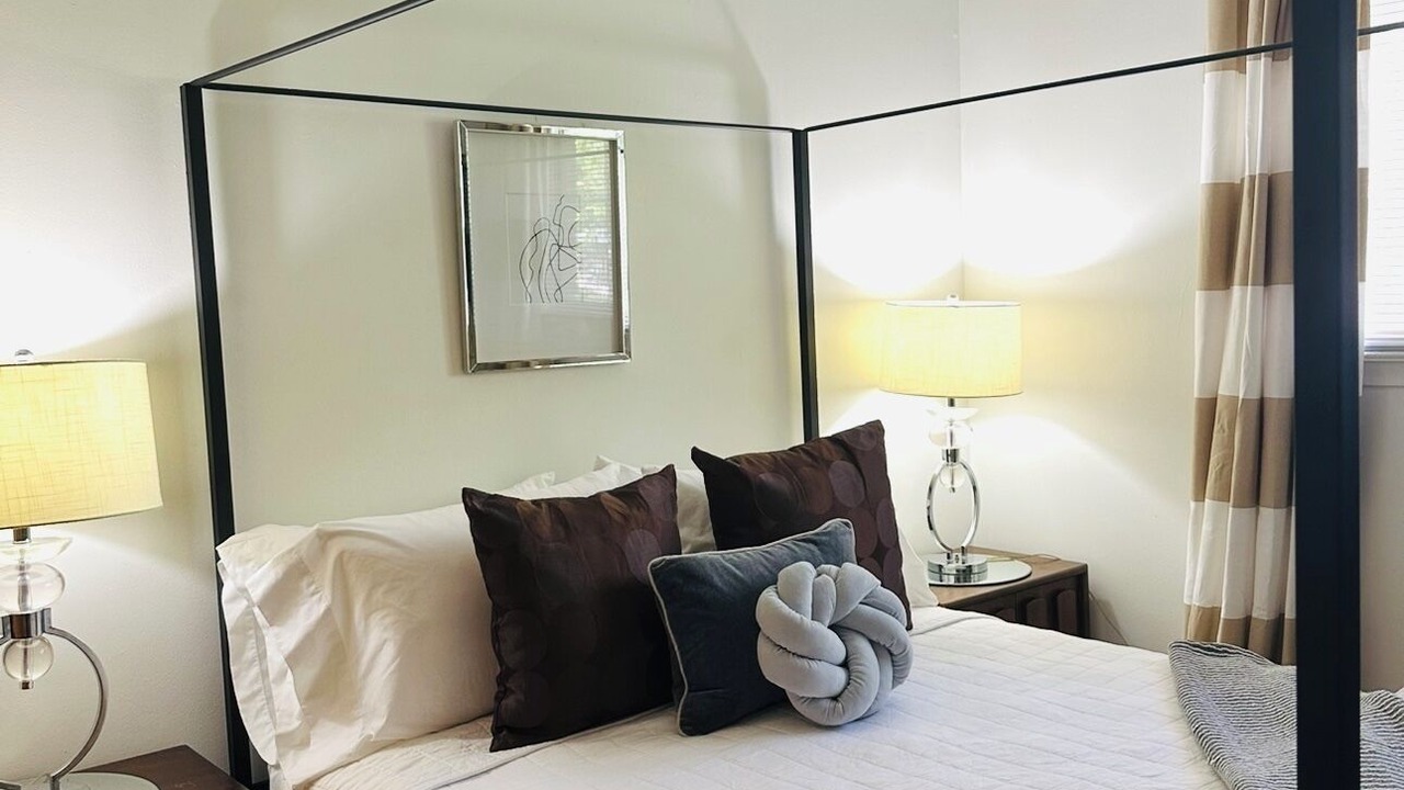 Photo of Bedroom in Southfield