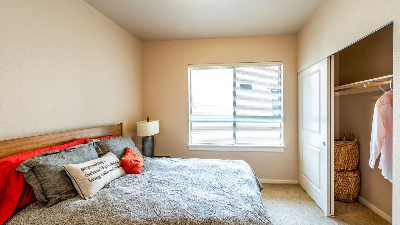 Photo of Bedroom in University District