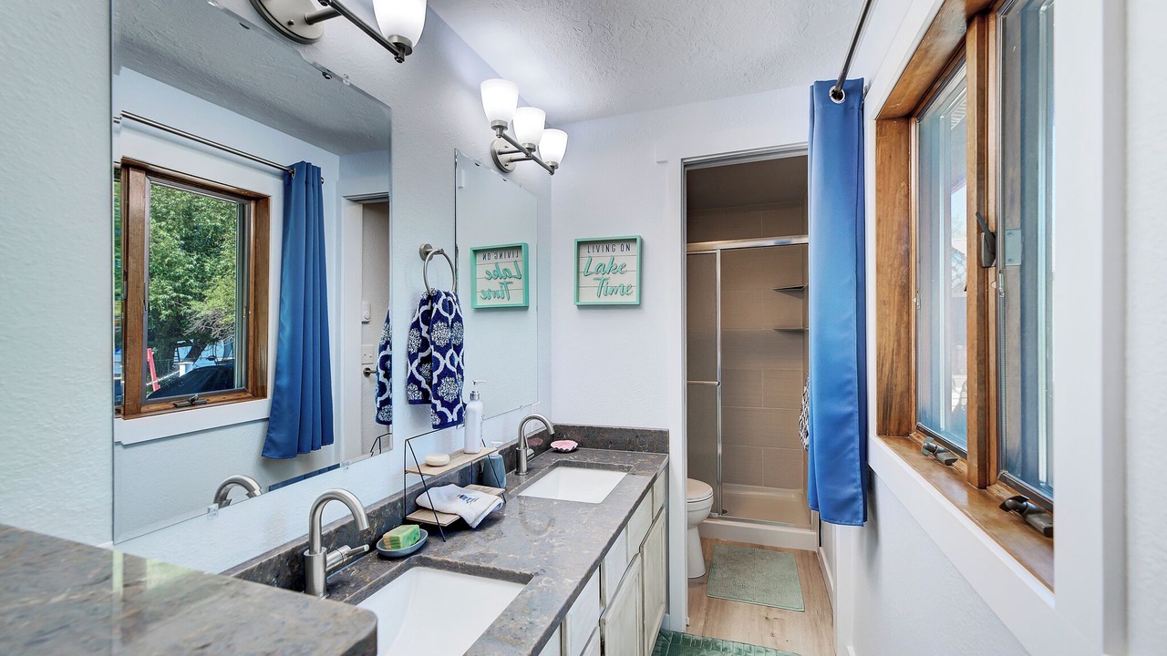 Photo of Bathroom in Helena