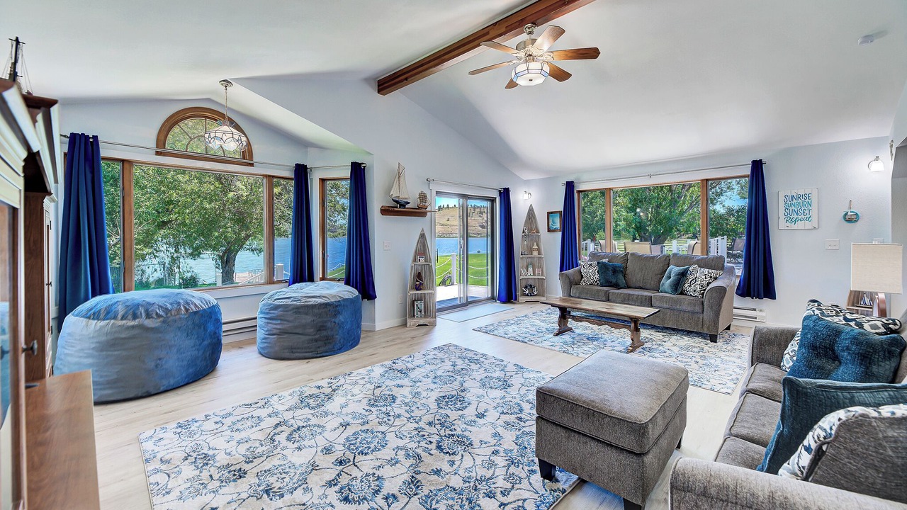 Photo of Livingroom in Helena