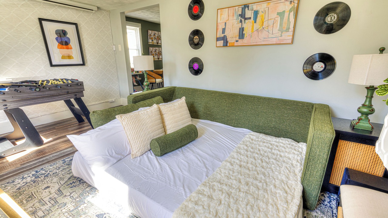 Photo of Bedroom in Tremont