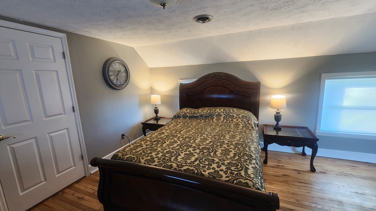 Photo of Bedroom in Hickman
