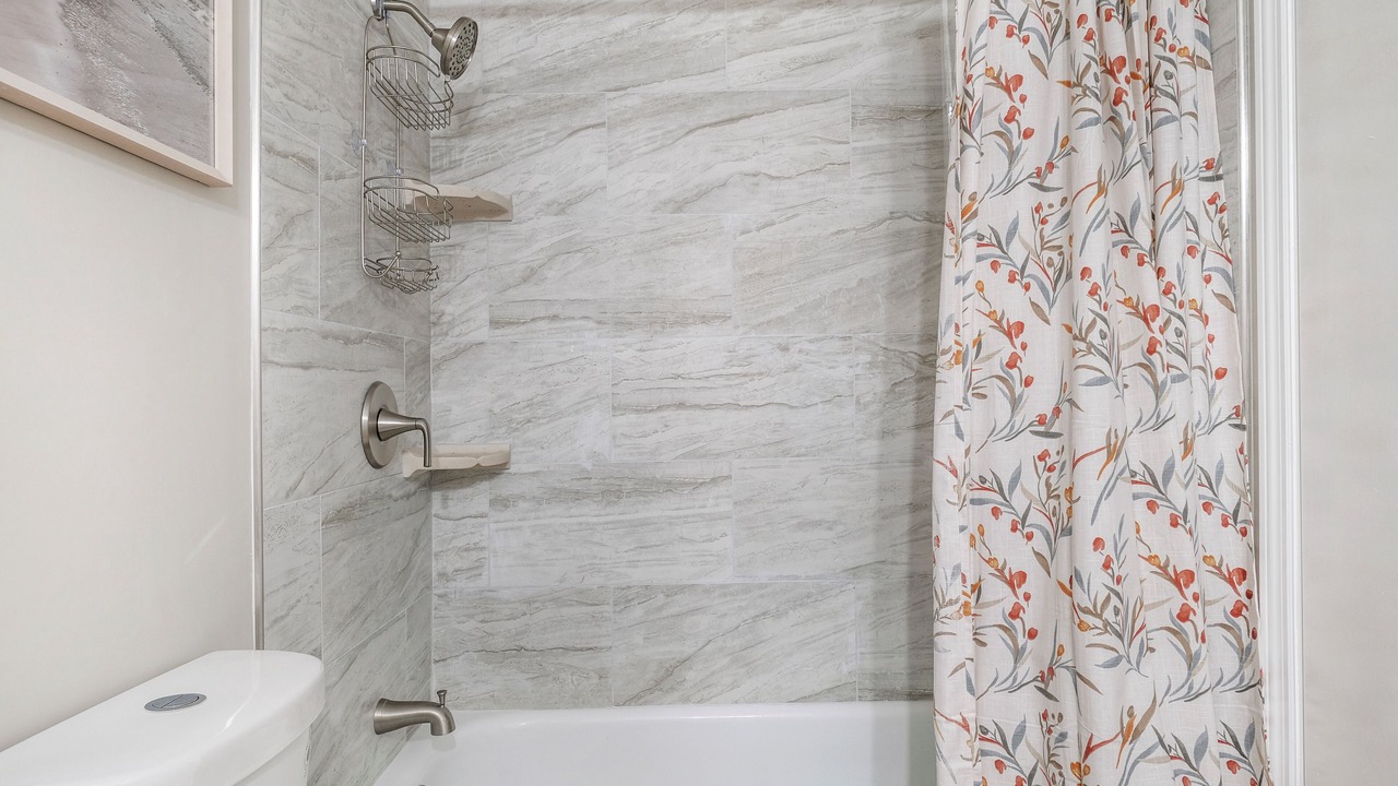 Photo of Bathroom in Gunter Afs