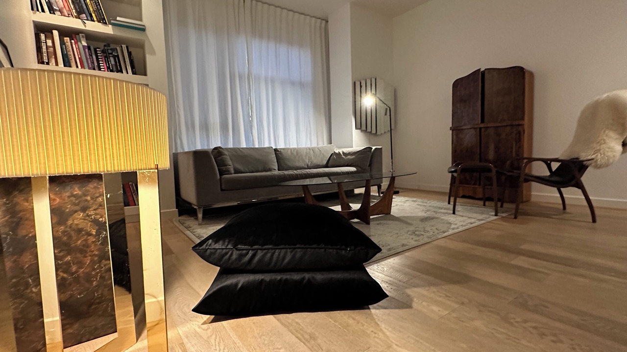 Photo of Livingroom in Upper Telegraph