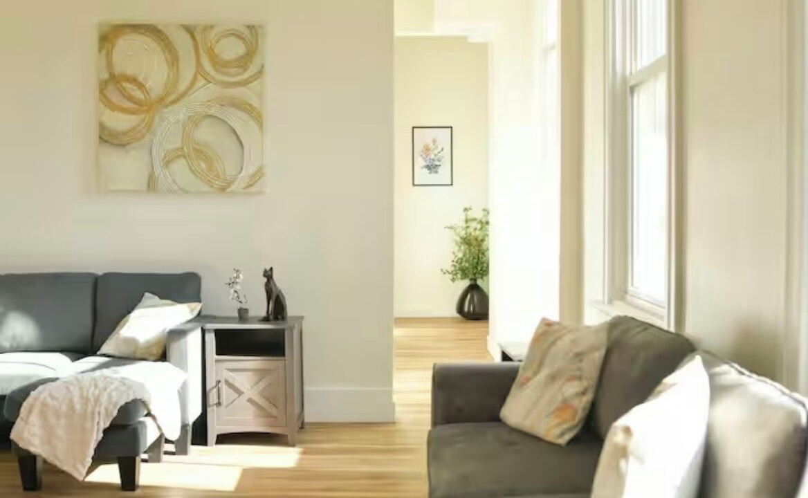 Photo of Livingroom in Pendleton