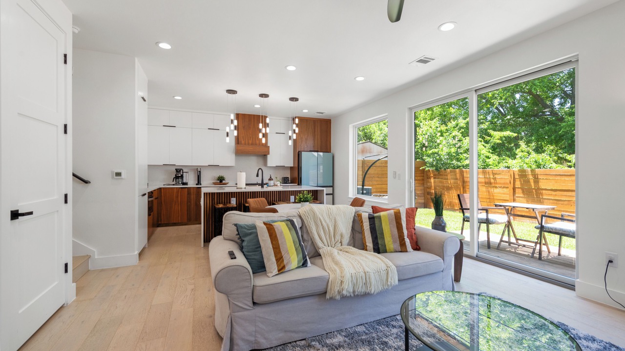 Photo of Livingroom in Highland