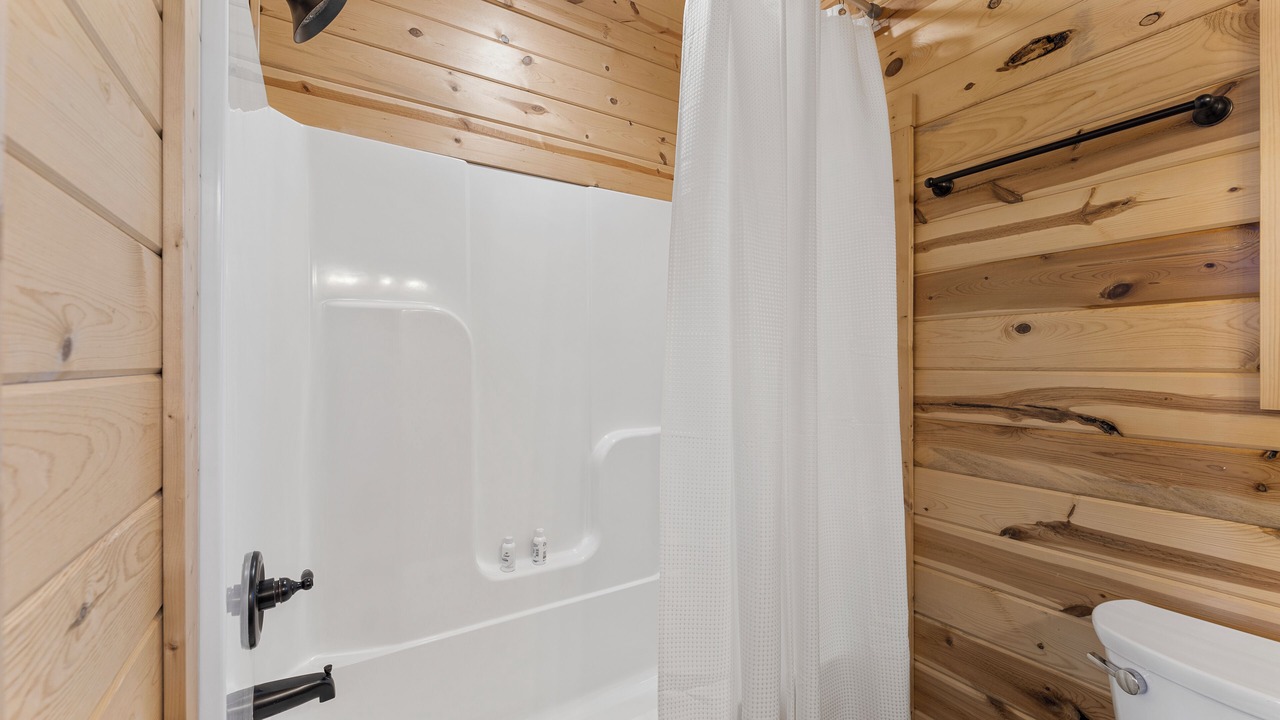 Photo of Bathroom in Jasper