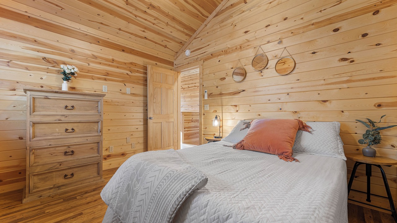 Photo of Bedroom in Jasper