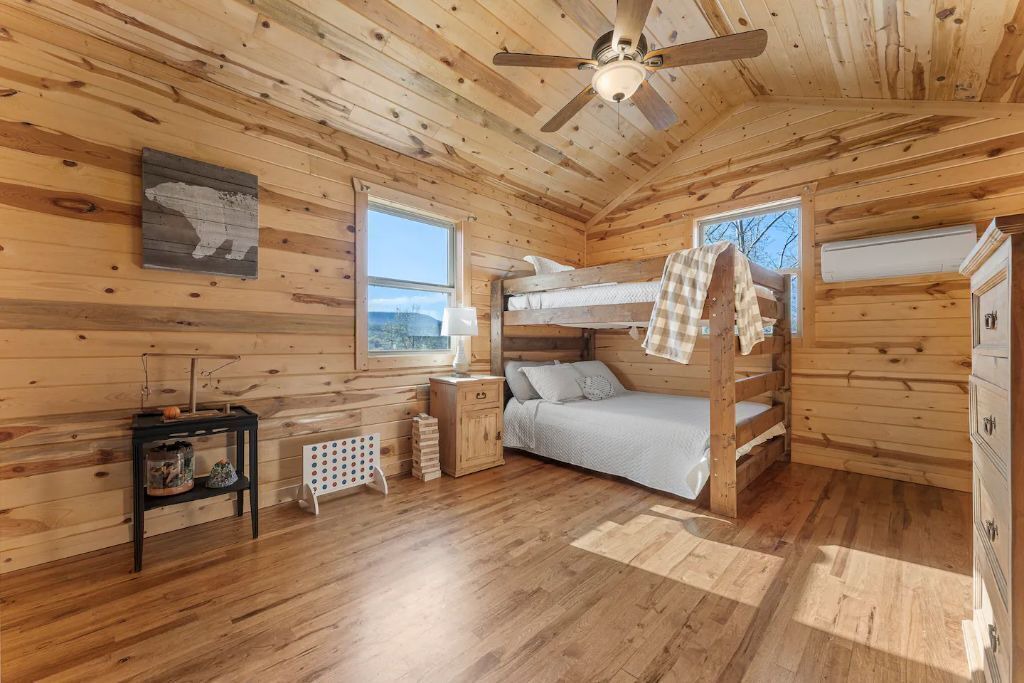 Photo of Bedroom in Jasper