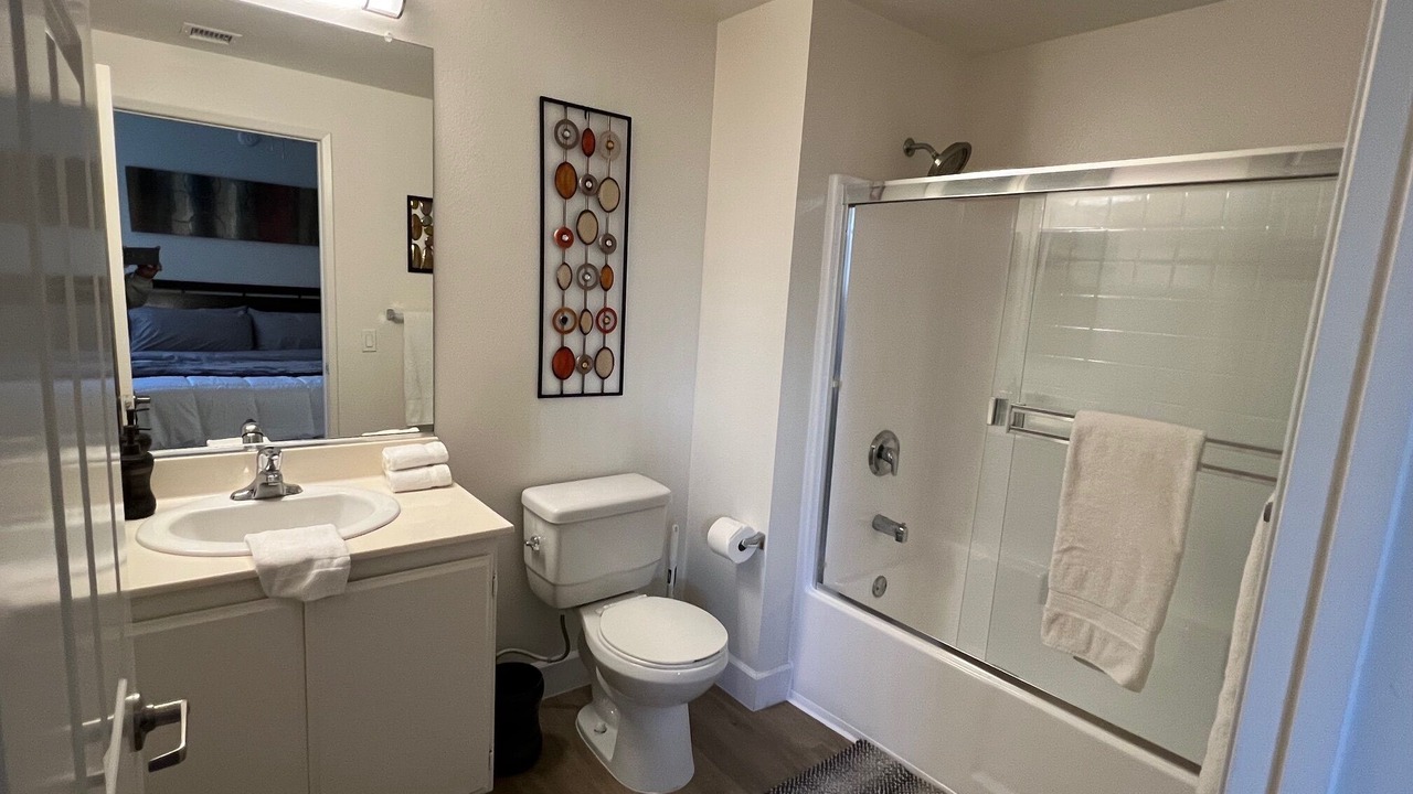 Photo of Bathroom in Panorama City