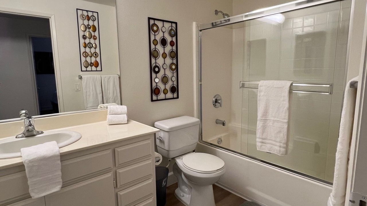 Photo of Bathroom in Panorama City