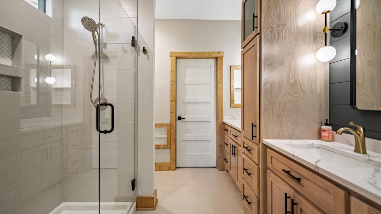 Photo of Bathroom in East Ellijay
