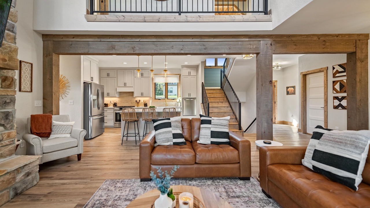 Photo of Livingroom in East Ellijay