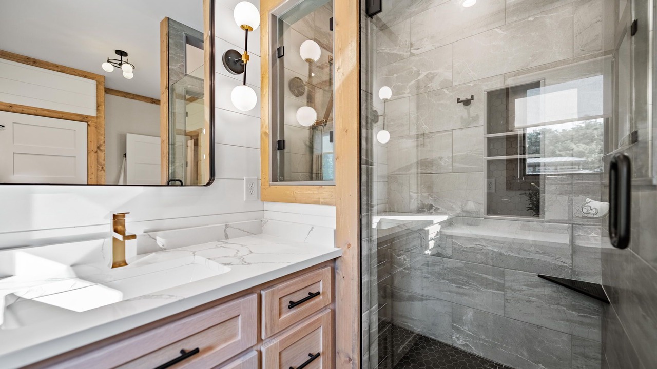 Photo of Bathroom in East Ellijay