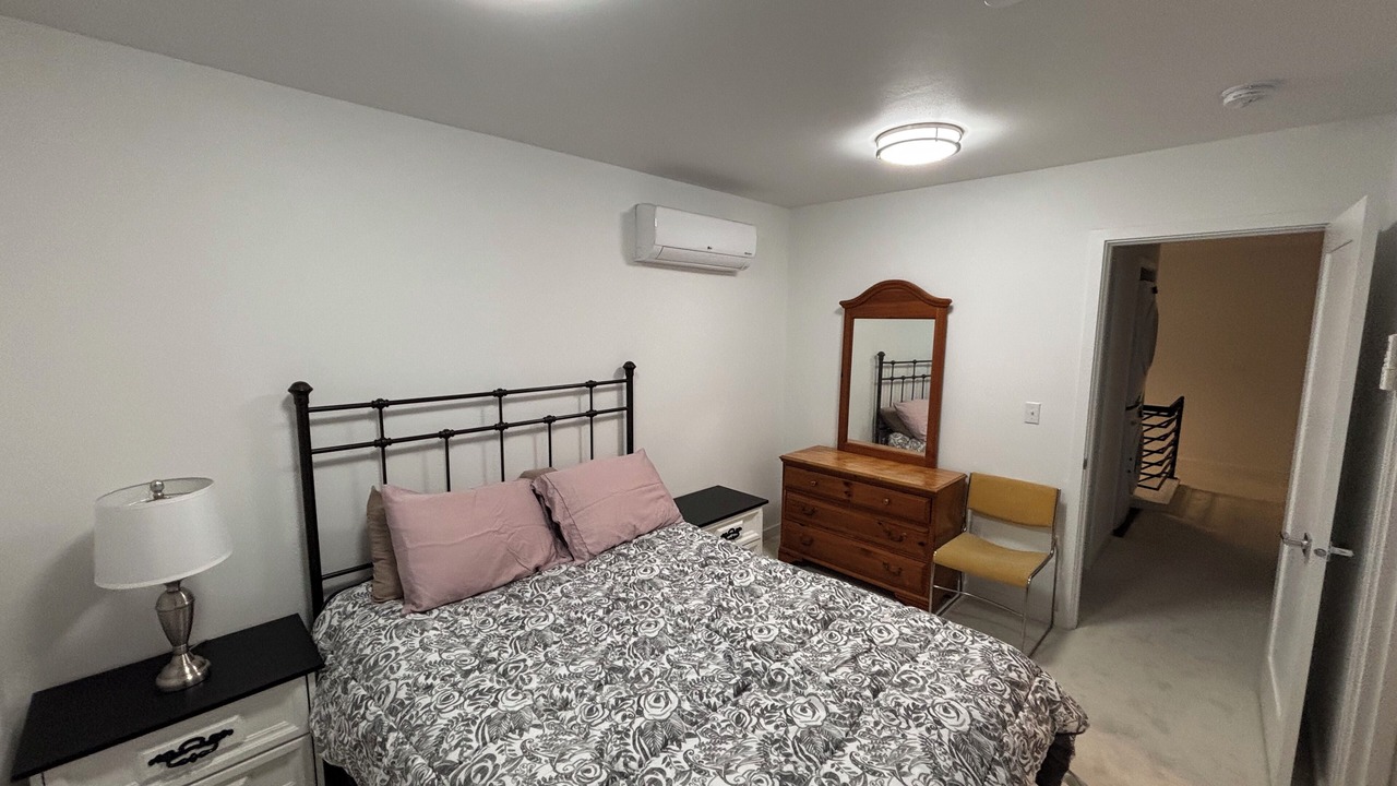 Photo of Bedroom in Seattle Metro Area