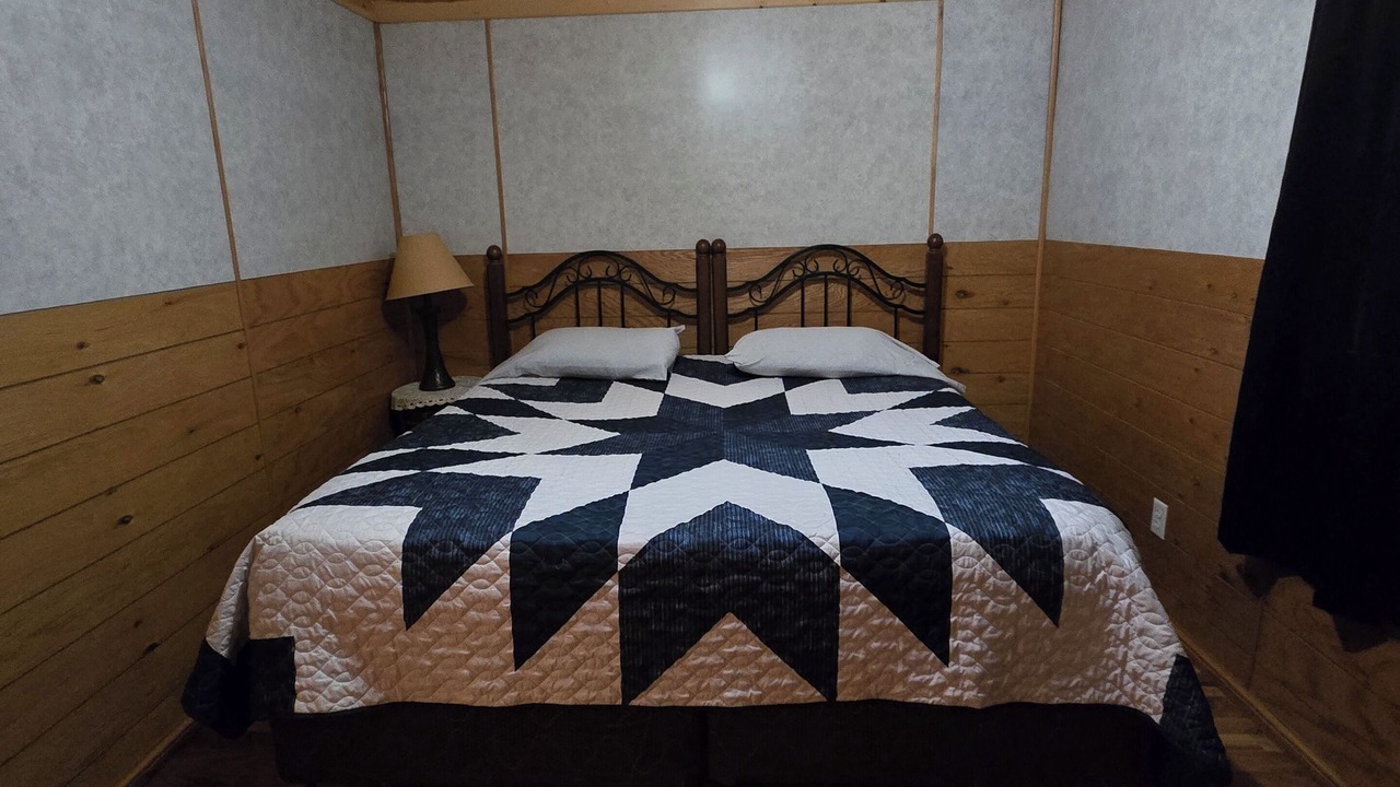 Photo of Bedroom in South Bloomingville