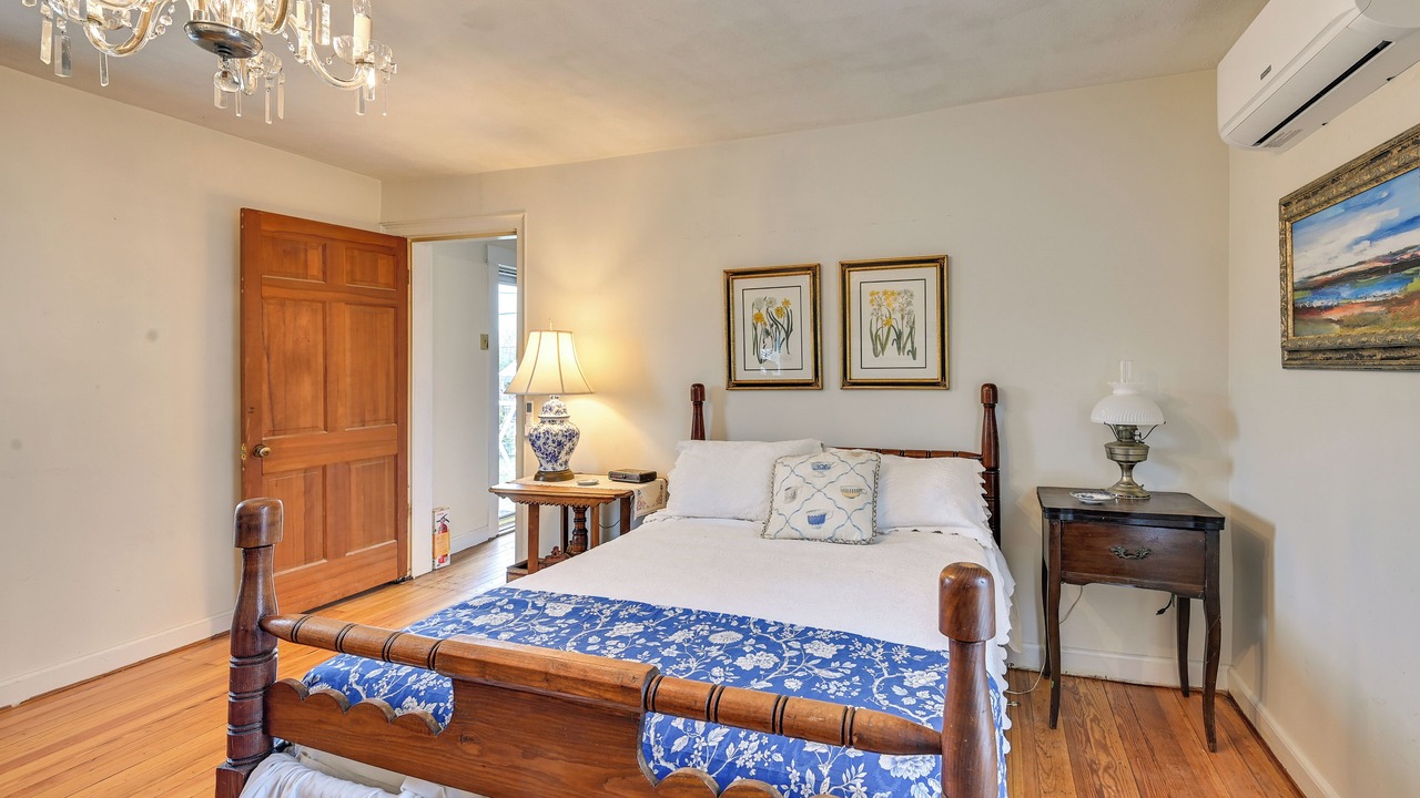 Photo of Bedroom in Georgetown