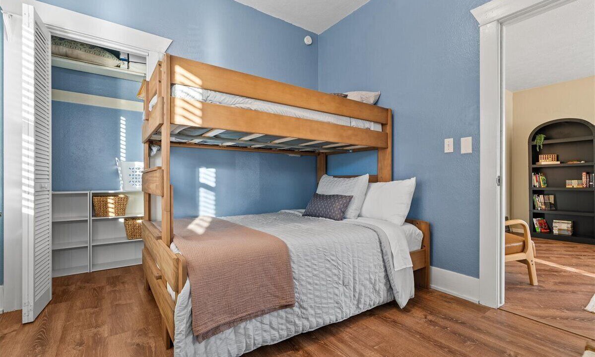Photo of Bedroom in Garden District