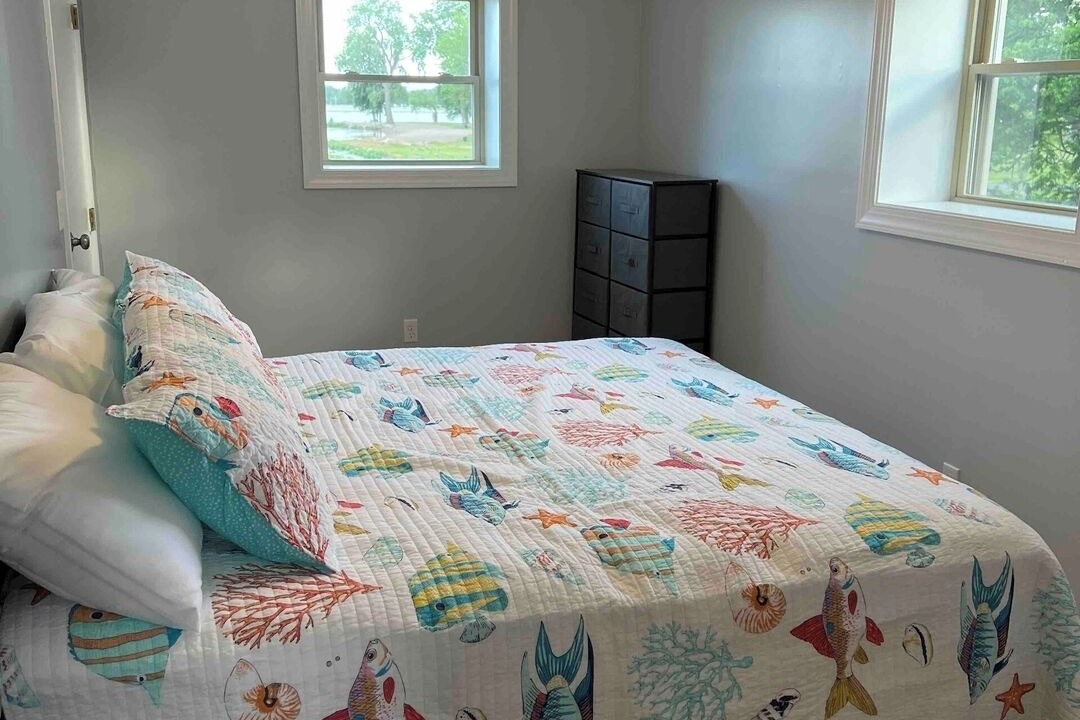 Photo of Bedroom in Lakeview