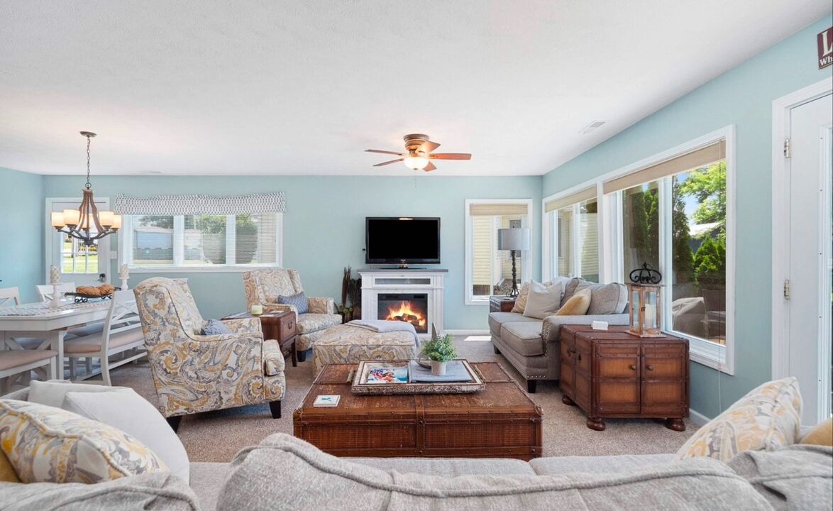 Photo of Livingroom in North Webster