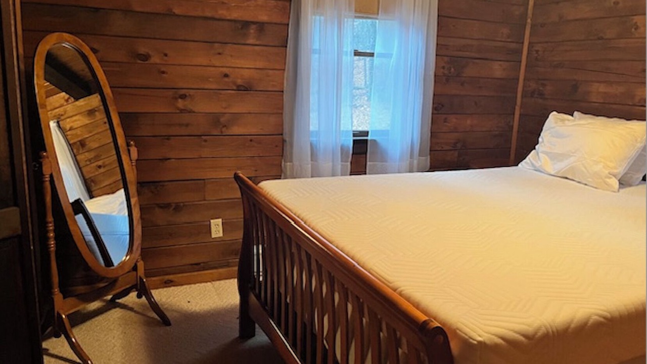 Photo of Bedroom in Bloomingburg