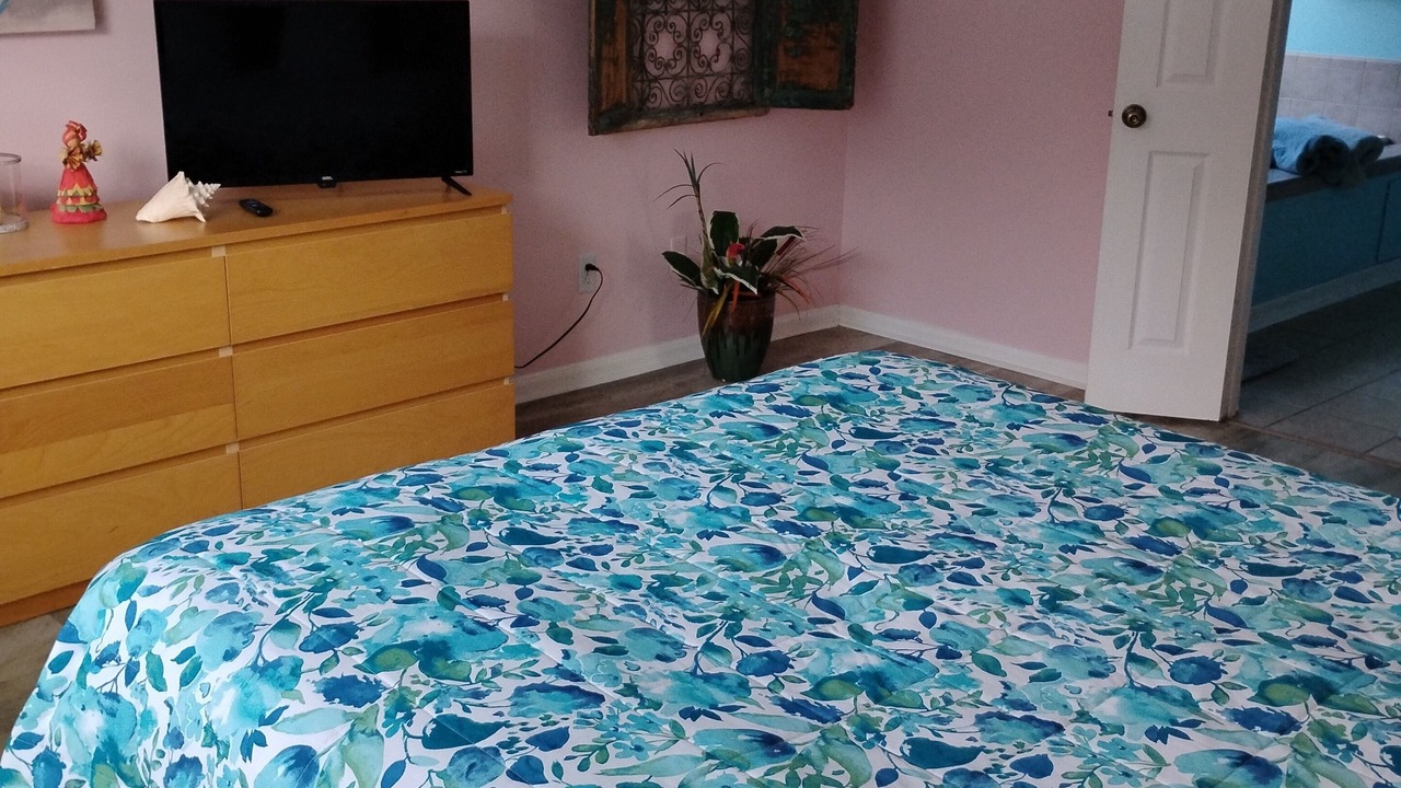 Photo of Bedroom in El Lago