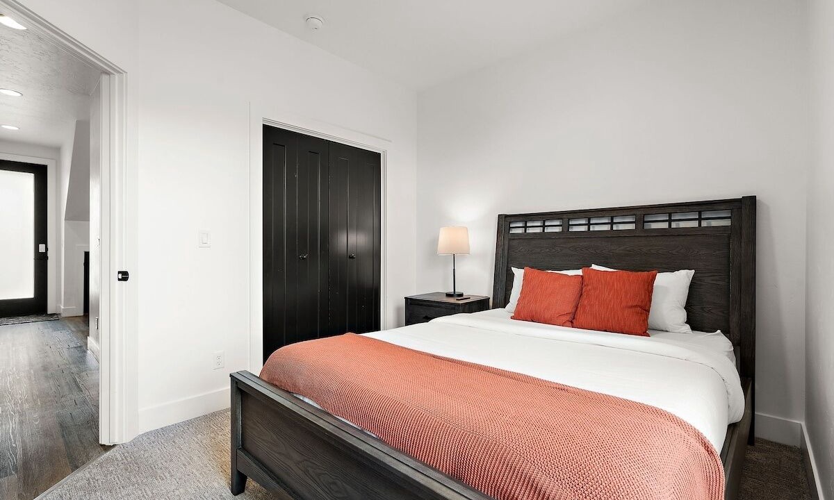Photo of Bedroom in Garden City