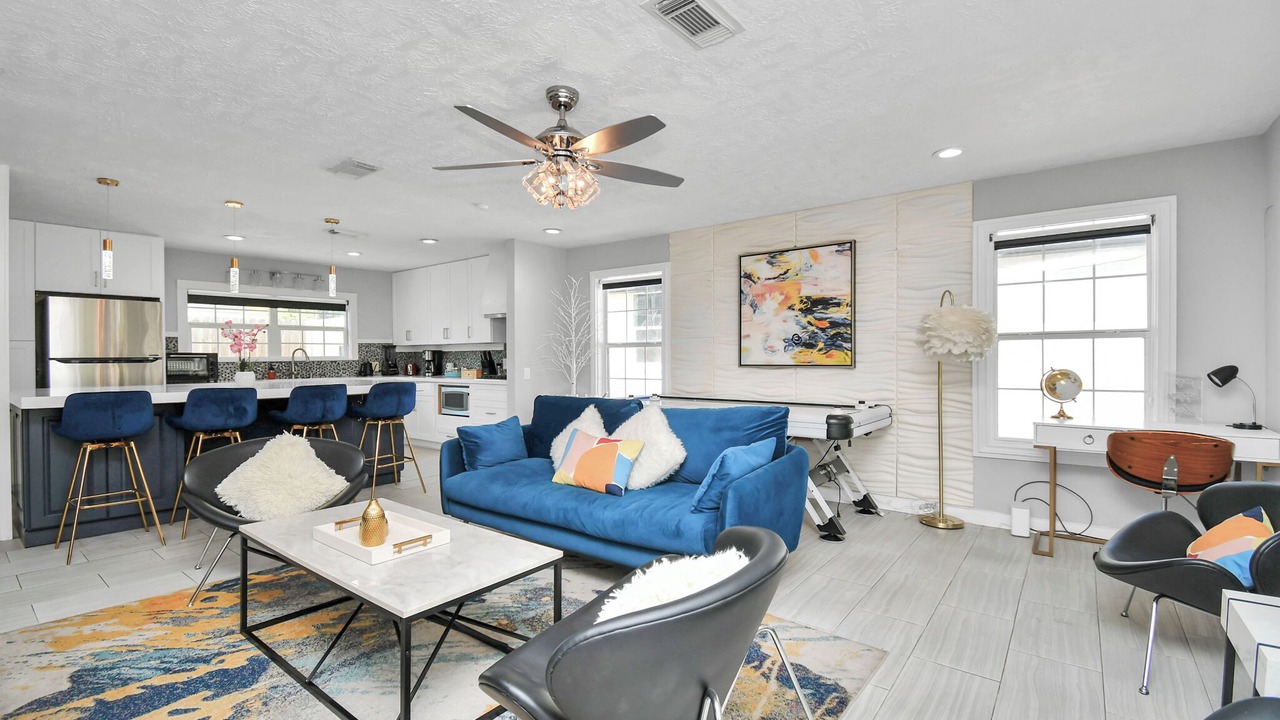 Photo of Livingroom in MacGregor