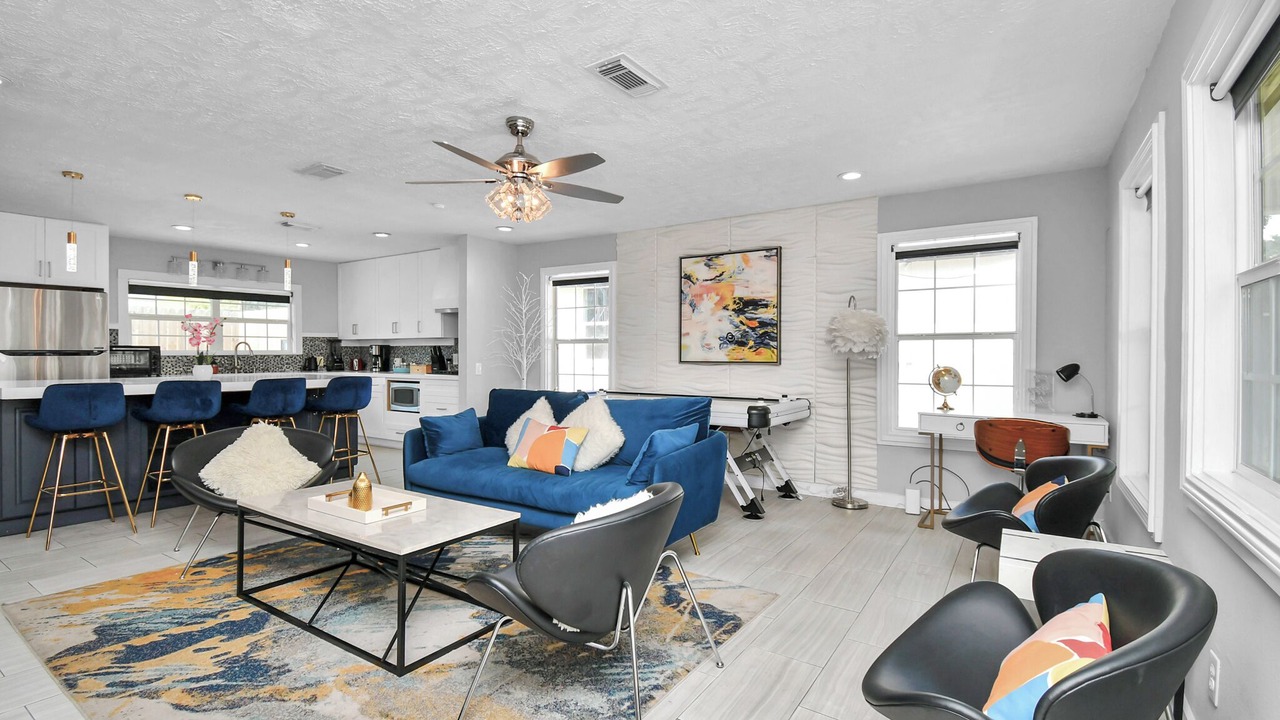 Photo of Livingroom in MacGregor